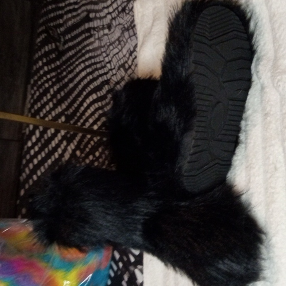 Furry Boots EU Size 36 - Picture 4 of 5